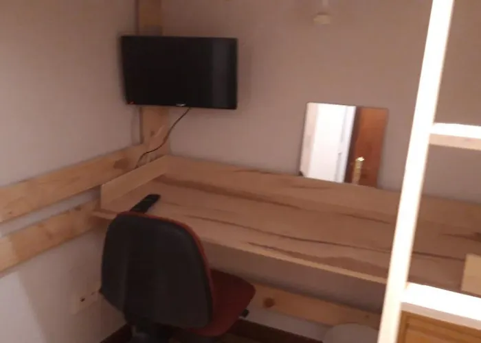 HABITACIÓN INDIVIDUAL con TV centro BILBAO